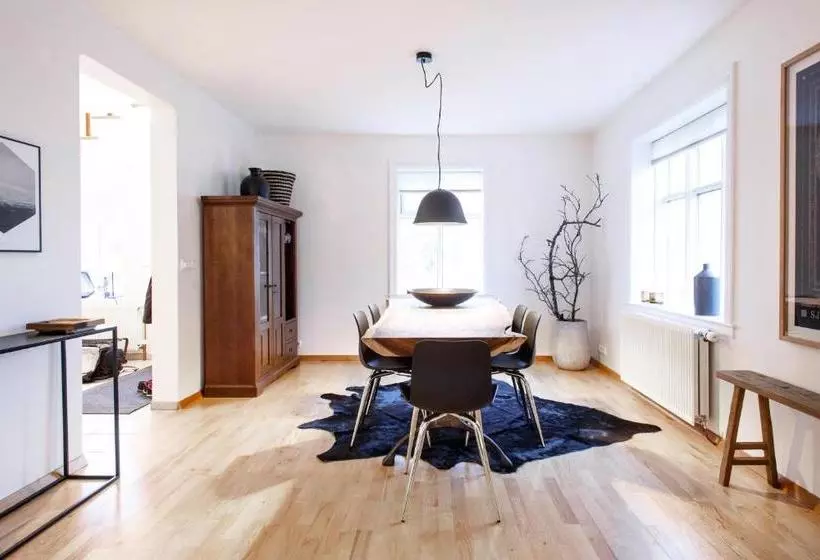 هتل Akureyri Central Luxury House