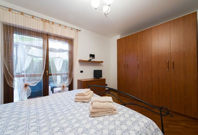 هتل Domus Al Parco Guest House
