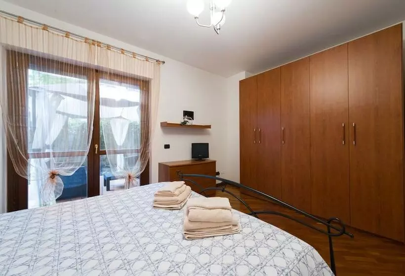 Hotelli Domus Al Parco Guest House