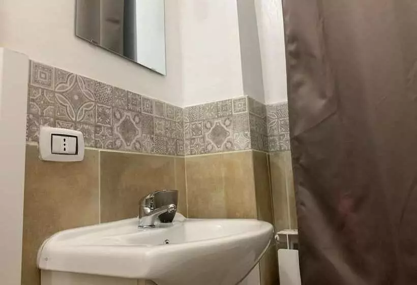 هتل Incanoa Inn