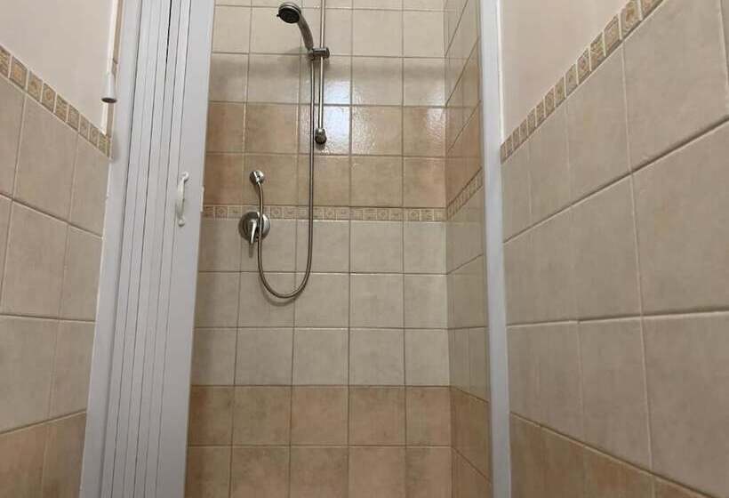 فندق Incanoa Inn