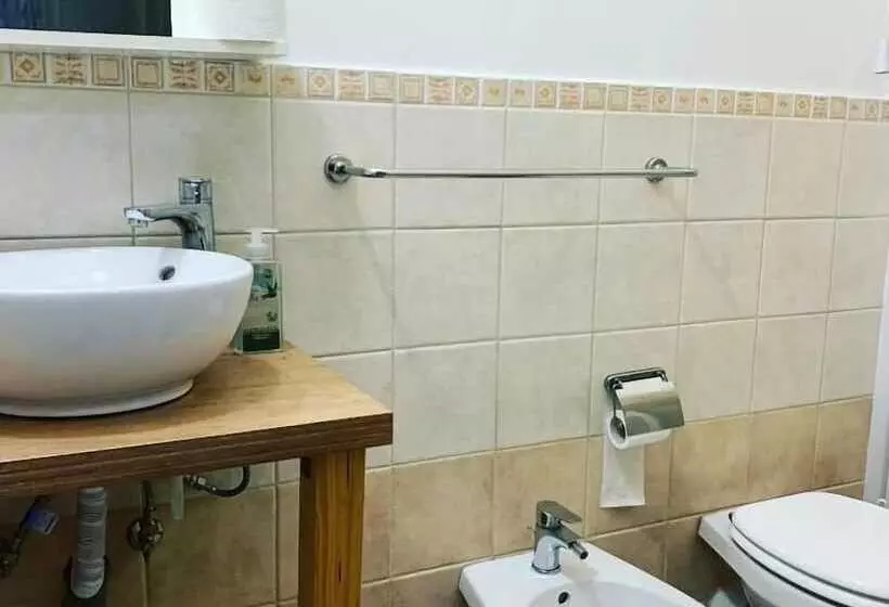 هتل Incanoa Inn