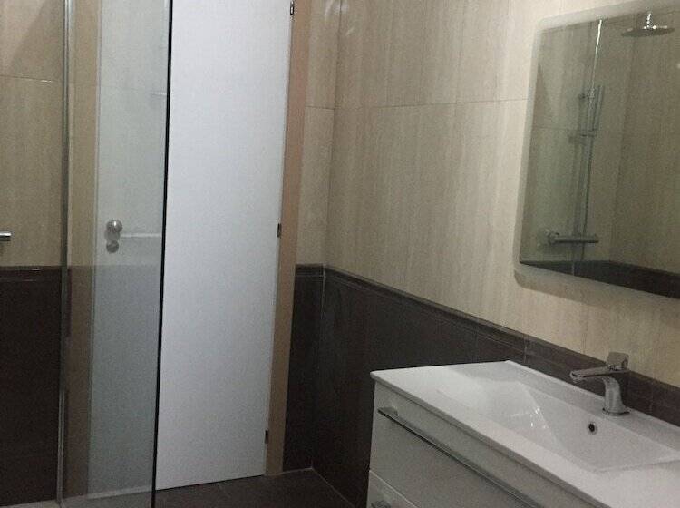 فندق Incanoa Inn