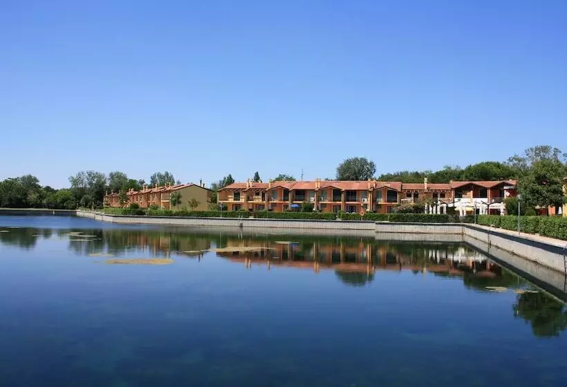 ホテル Isola Di Albarella