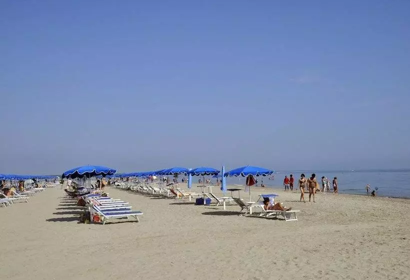 ホテル Isola Di Albarella