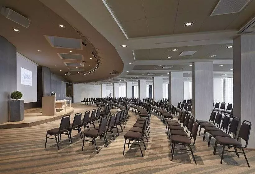 ホテル Isola Di Albarella