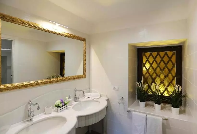 هتل Le Suites Del Duomo House