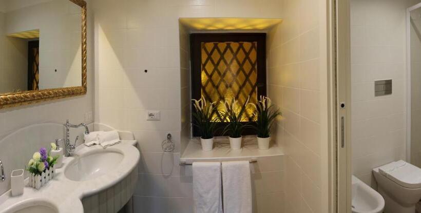 هتل Le Suites Del Duomo House