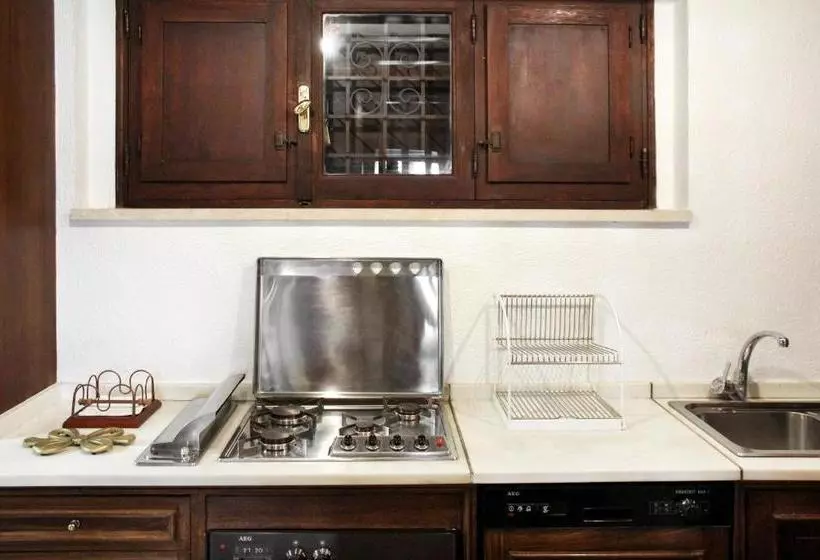 Hotelli Lhp Suite Villa Rivisondoli