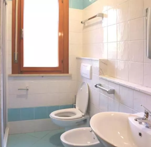 هتل Michelangelo Beach Apartements