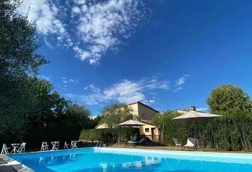 Hotelli Residence Golf Club Ristorante Centanni