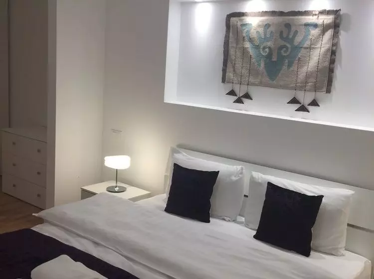 هتل The Arc Residence