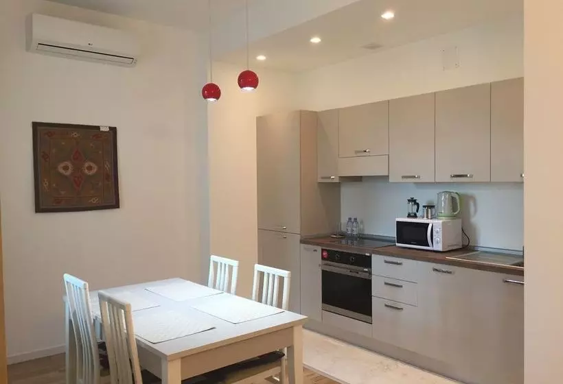 هتل The Arc Residence