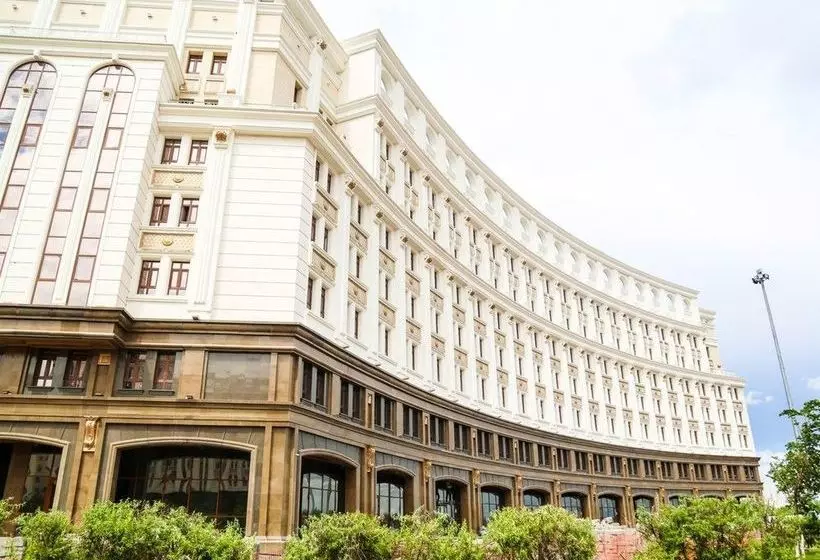 هتل The Arc Residence