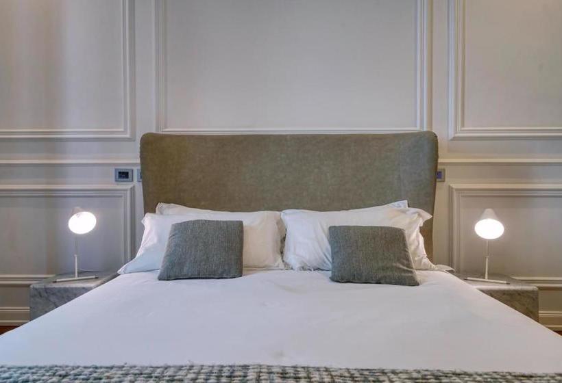 فندق Via Chiodo Luxury Rooms