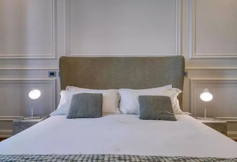 هتل Via Chiodo Luxury Rooms