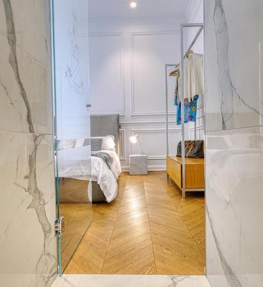 فندق Via Chiodo Luxury Rooms