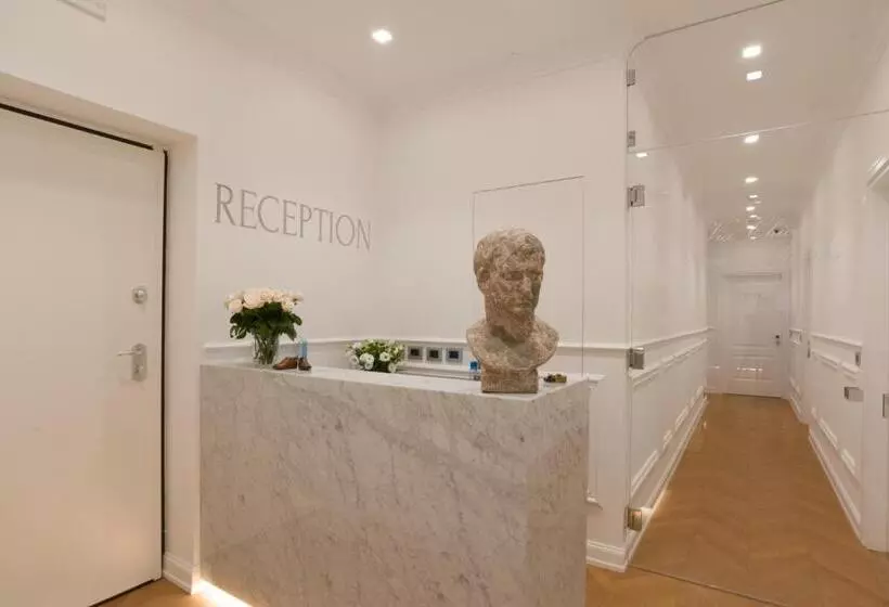 هتل Via Chiodo Luxury Rooms