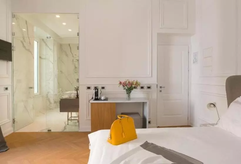 هتل Via Chiodo Luxury Rooms