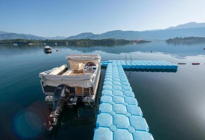 Aparthotel Villa Lav