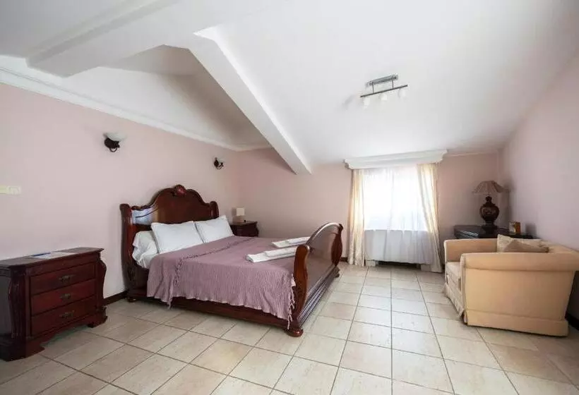 Aparthotel Villa Lav