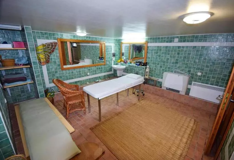 Aparthotel Villa Lav