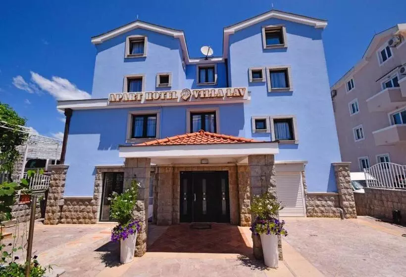 Aparthotel Villa Lav