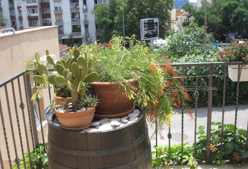 هتل Apartments City Center