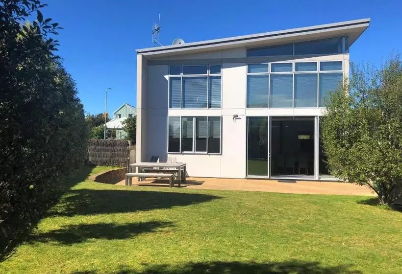 Hotelli Close To The Lake