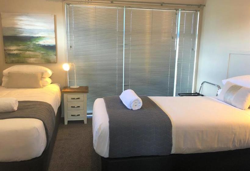 ホテル Close To The Lake