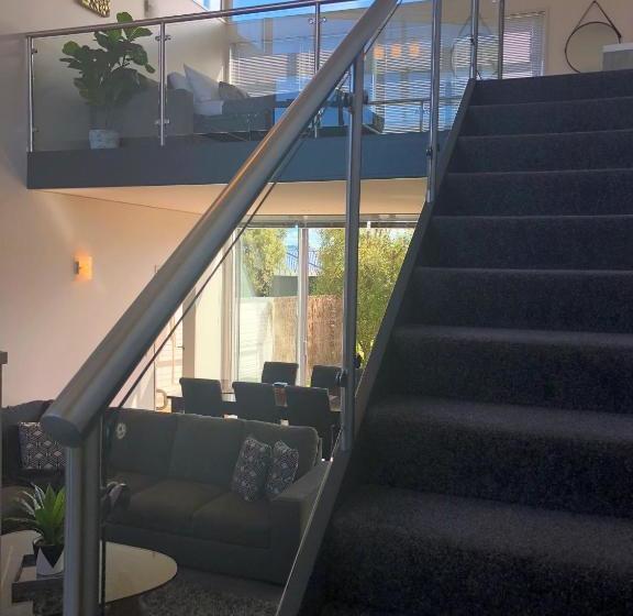 ホテル Close To The Lake