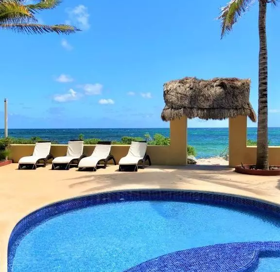 ホテル Costa Maya Villas Luxury Condos