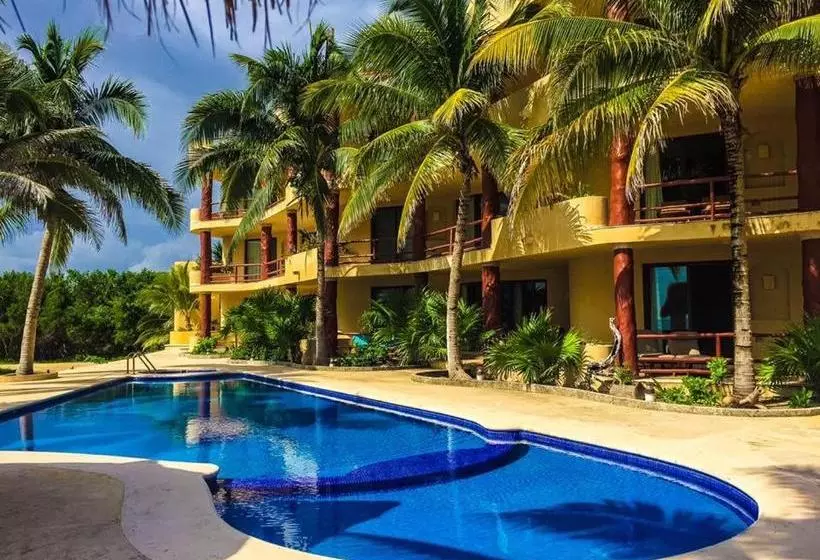 ホテル Costa Maya Villas Luxury Condos