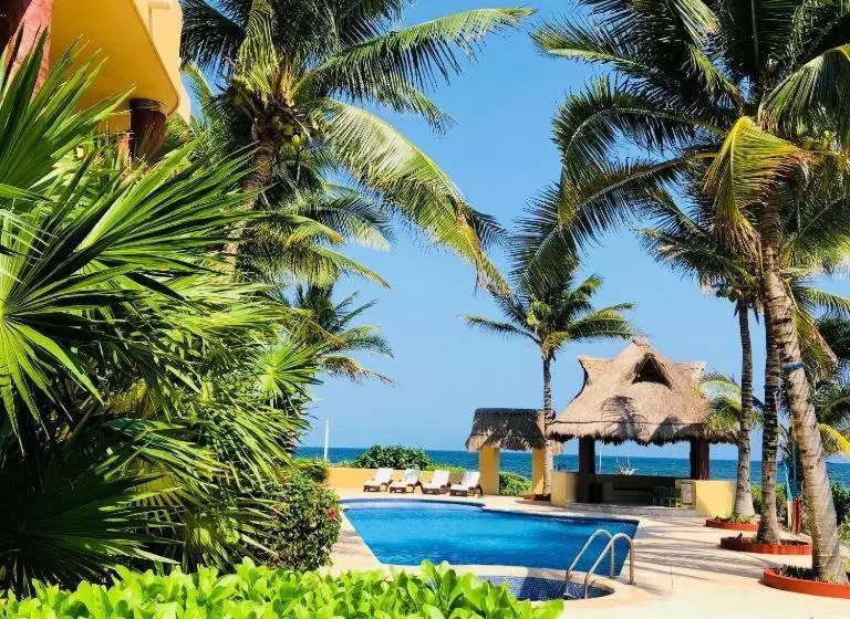 ホテル Costa Maya Villas Luxury Condos