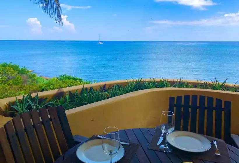 ホテル Costa Maya Villas Luxury Condos