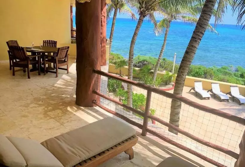 ホテル Costa Maya Villas Luxury Condos