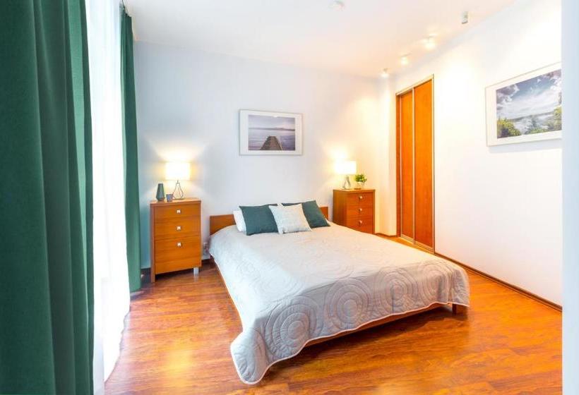 Otel Friendhouse Apartments - Apart