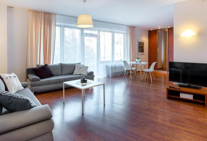 Otel Friendhouse Apartments - Apart