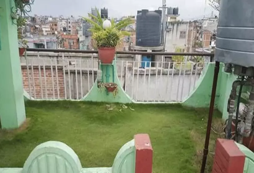 هتل Himalayan Guest House