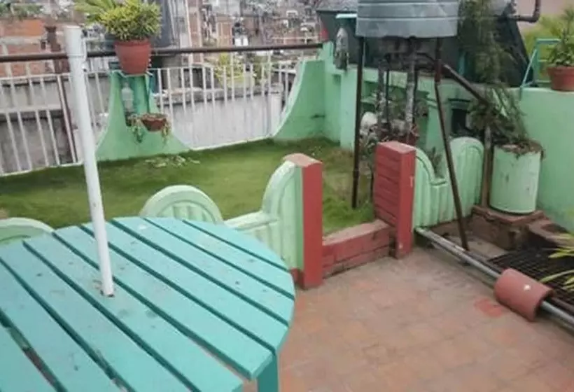 هتل Himalayan Guest House