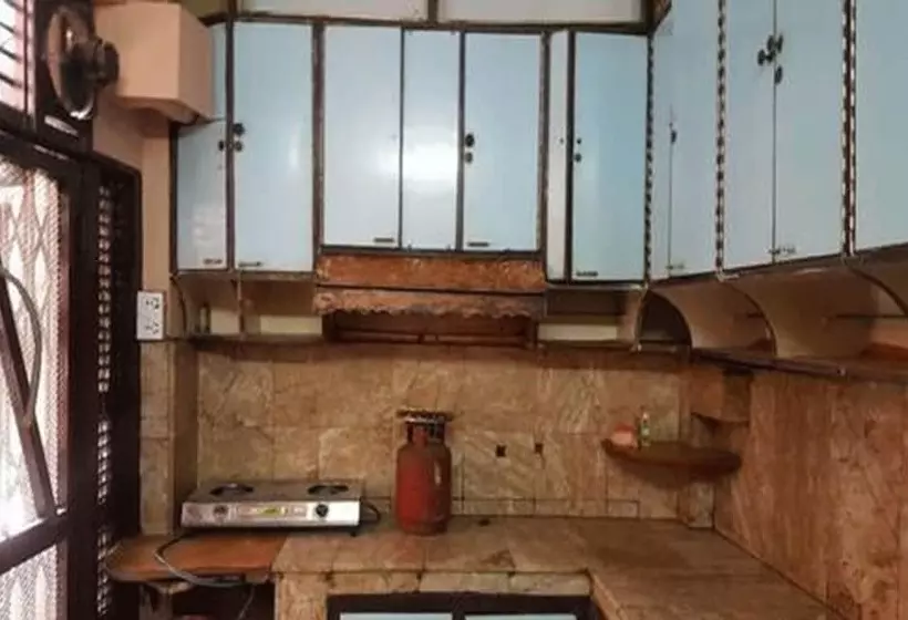 هتل Himalayan Guest House