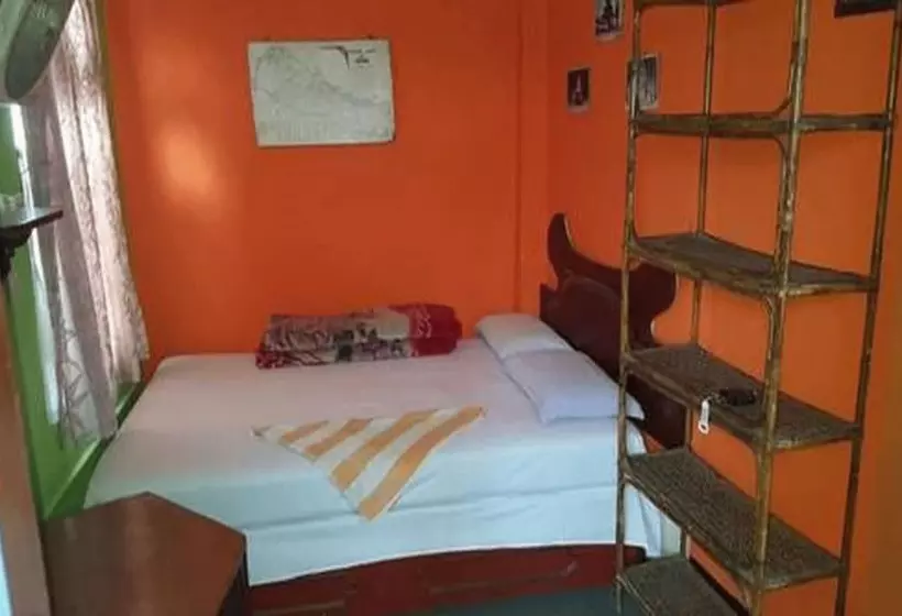 هتل Himalayan Guest House