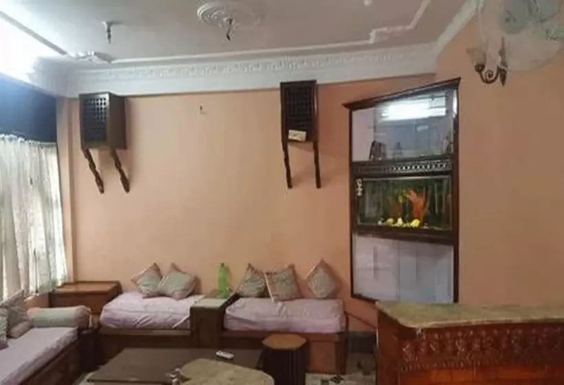هتل Himalayan Guest House