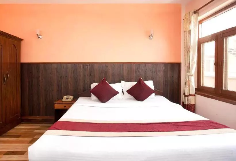 هتل Holiday Taj  Ltd