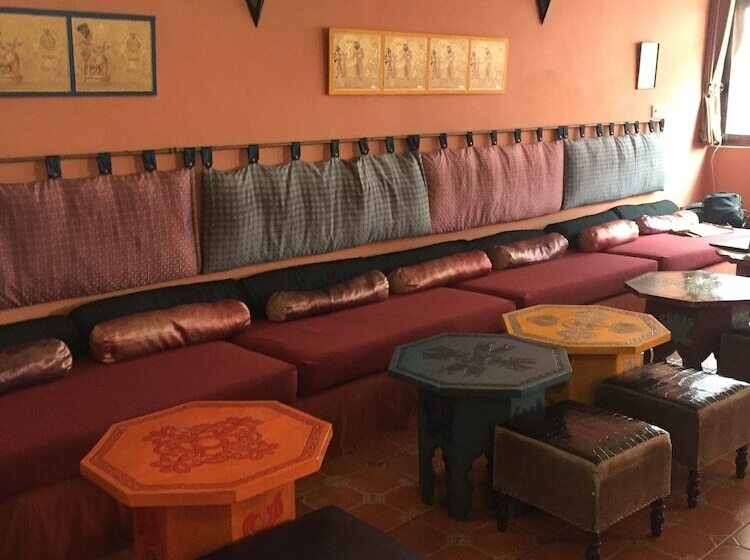 هتل Hôtel Le Riad