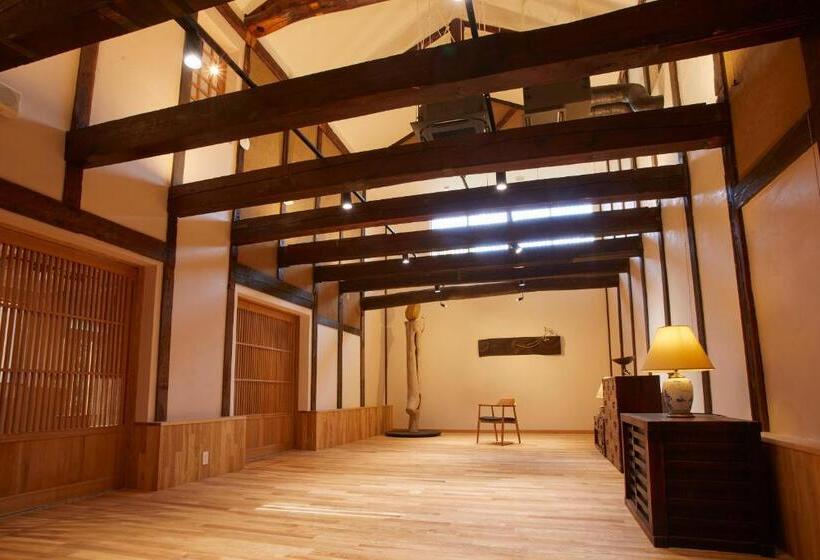 בית מלון כפרי Ichiraku Tendo Spa & Brewery