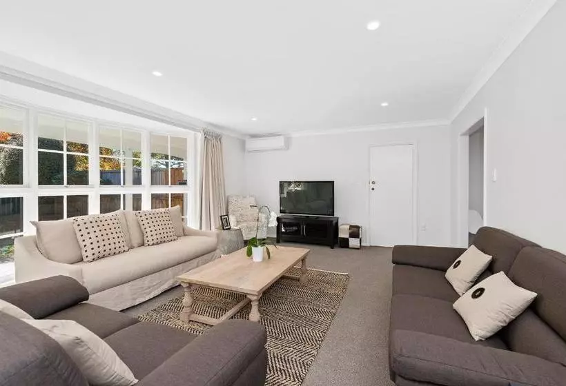 Hotelli Lynfield Villa