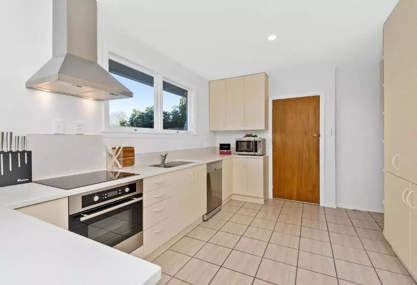 Hotelli Lynfield Villa