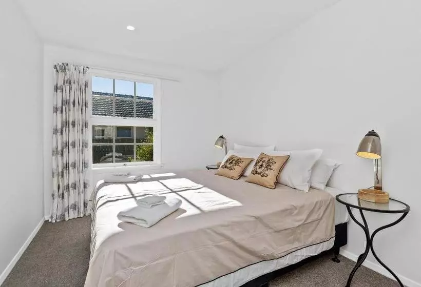Hotelli Lynfield Villa