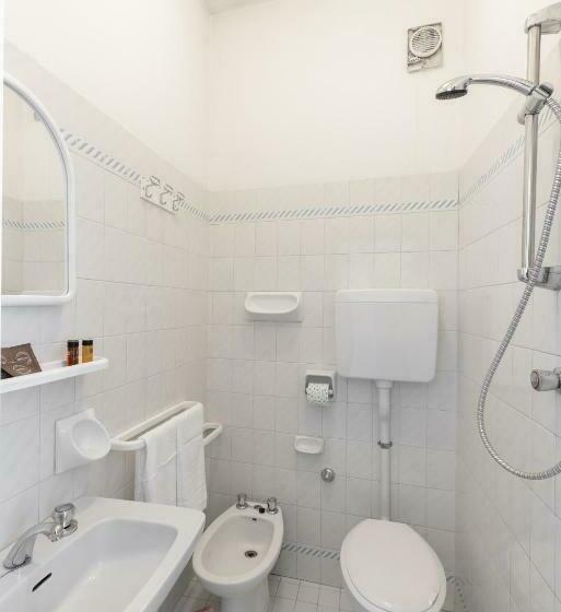 בית מלון כפרי Morena Riccione Centrale